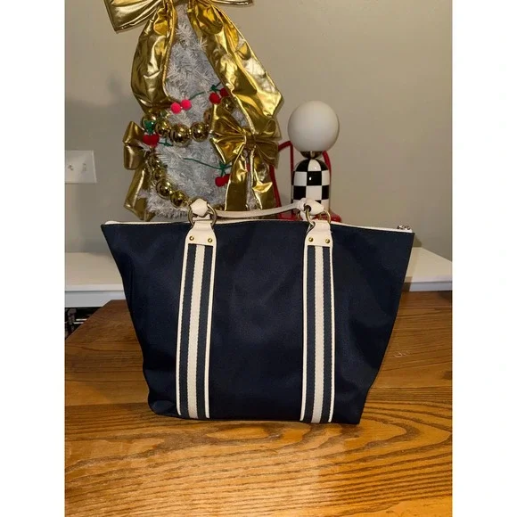 Michael Kors Navy Blue Nylon Tote Bag with Cream Leather Trim and Gold Hardware - Picture 5 of 15